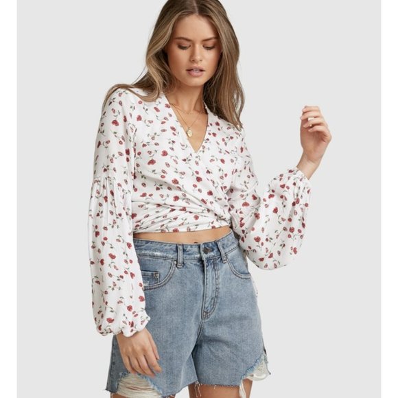 Billabong x Steph Collab NEW Claire Smith Sweet Soul Wrap Top White Size XS - Picture 2 of 11